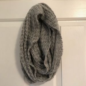 Brand new knitted circle infinity scarf